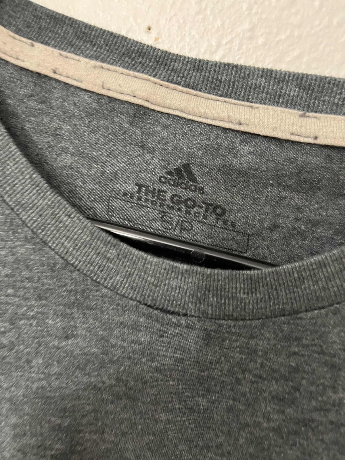Mens Adidas "The Go-To Tee" Gray W/ Black Logo Short Sleeve Shirt Small gallery
