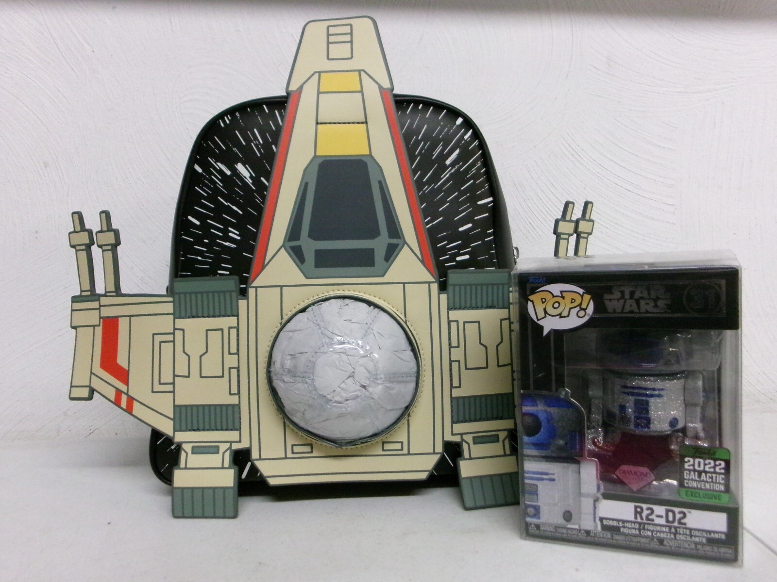 FUNKO POP STAR WARS CELEBRATION 2022 EXCLUSIVE DIAMOND R2D2 AND BACKPACK NEW #OS gallery
