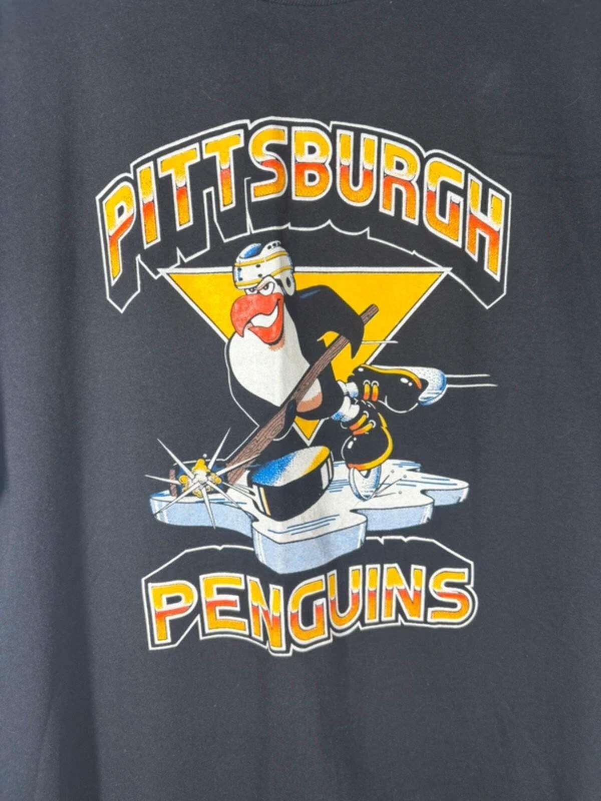 Vintage 90s Pittsburgh Penguins NHL Single Stitch Graphic T-Shirt gallery
