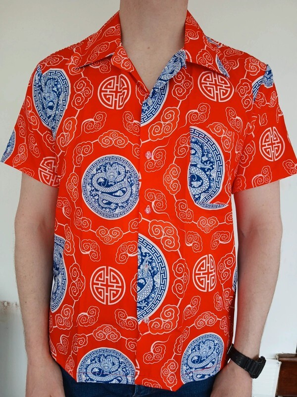 Mens Red Blue Chinese Dragon Hawaiian Summer Travel T Shirt Short Sleeve Size XL gallery