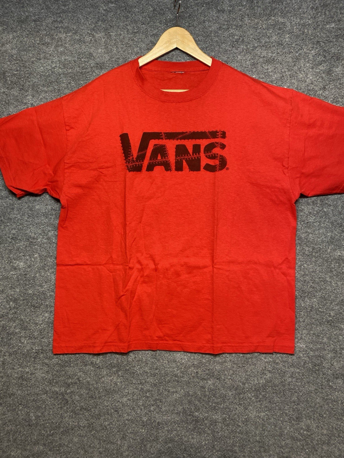 Vans Shirt Mens XL Red Logo Graphic Tee T-Shirt Skateboard Classic No Size Tag. gallery