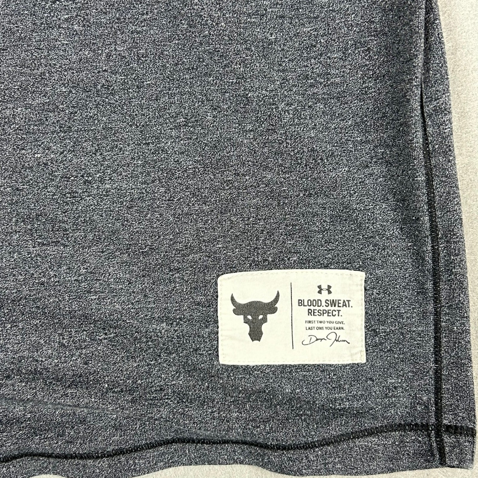 Under Armour Henley Project Rock Blood Sweat Respect Mens Size M Gray 3/4 sleeve gallery