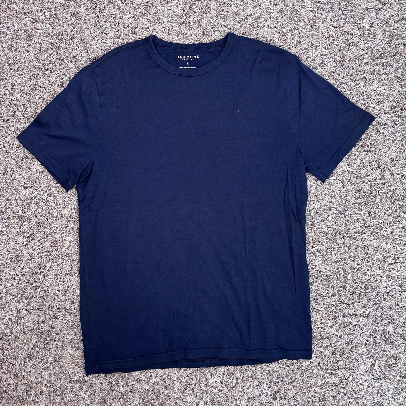 unbound merino Wool t shirt Men Size Large