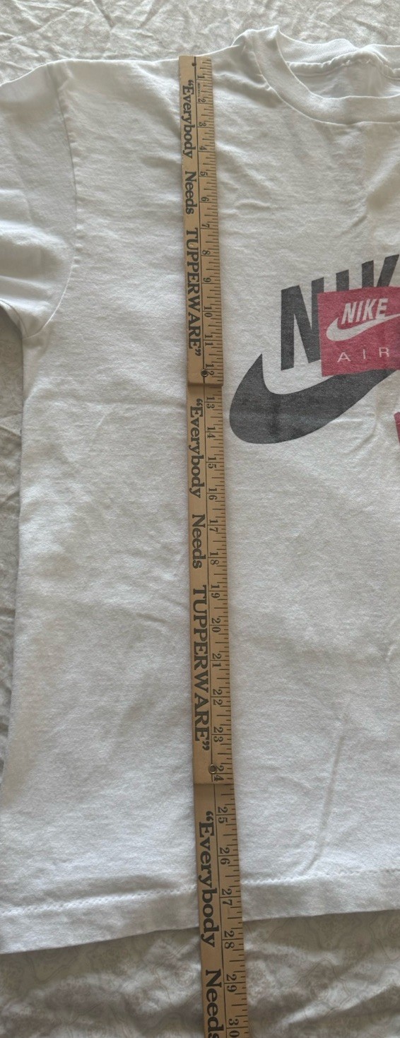 Men’s vintage single stitch Nike Air white tee with nice center graphic No Tag gallery