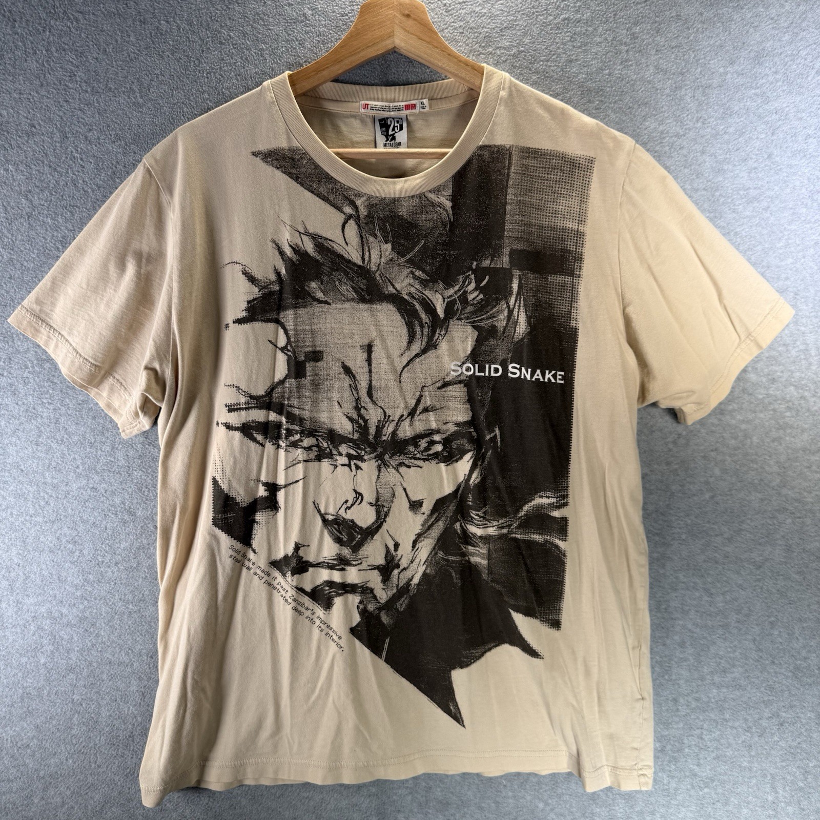 Uniqlo Metal Gear Solid 25th Anniversary Big Solid Snake Graphic Tee Shirt XL