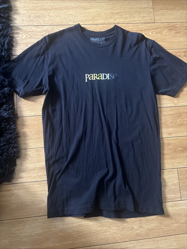 Paradise Lost Mia Embroidered Logo Box Tee Size Medium
