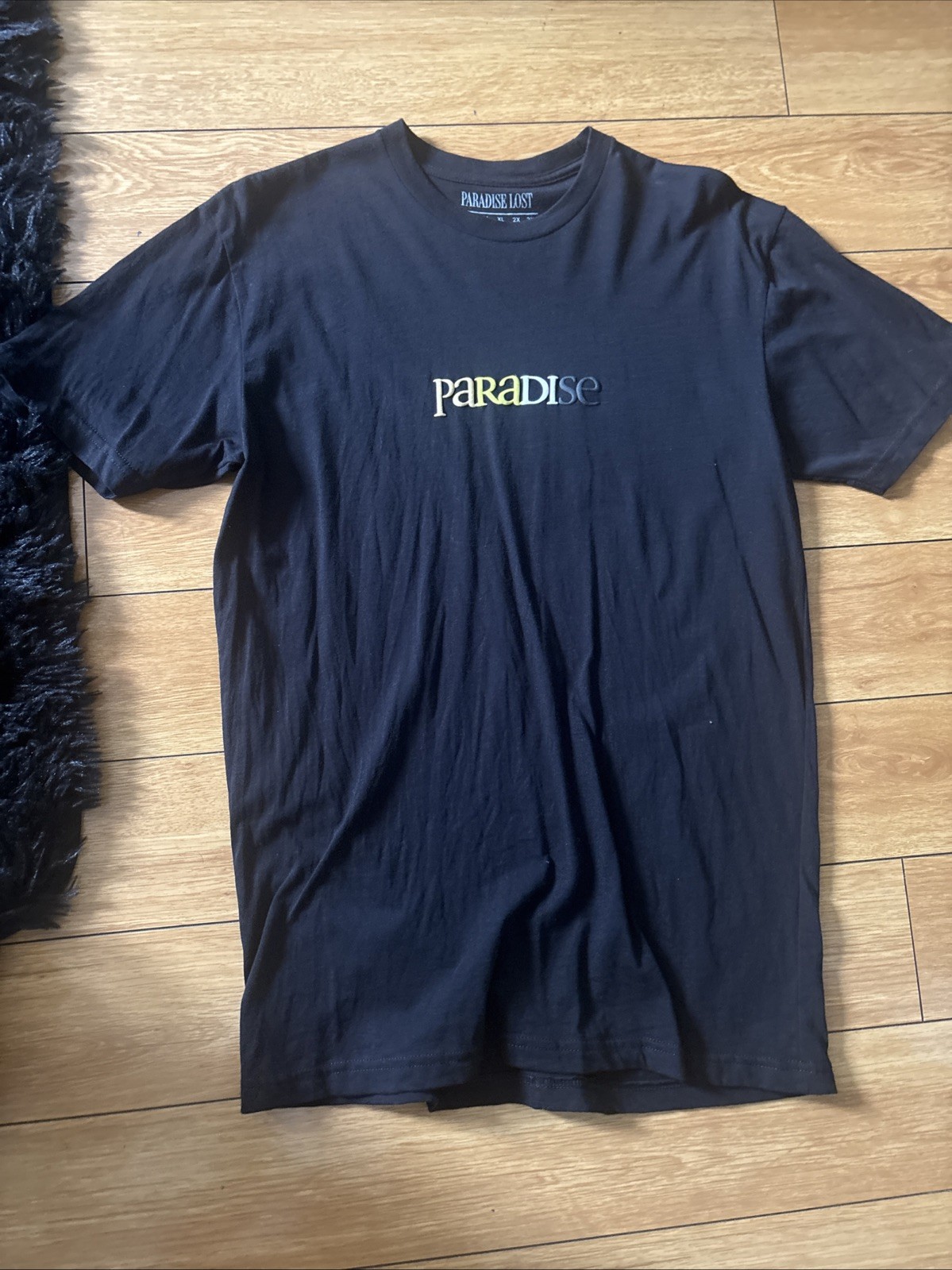 Paradise Lost Mia Embroidered Logo Box Tee Size Medium