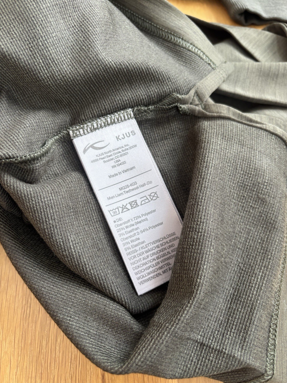 KJUS Liam TechWool Shirt Half Zip Neck, Long Sleeve, Men XL 54 NWT Olive Green gallery