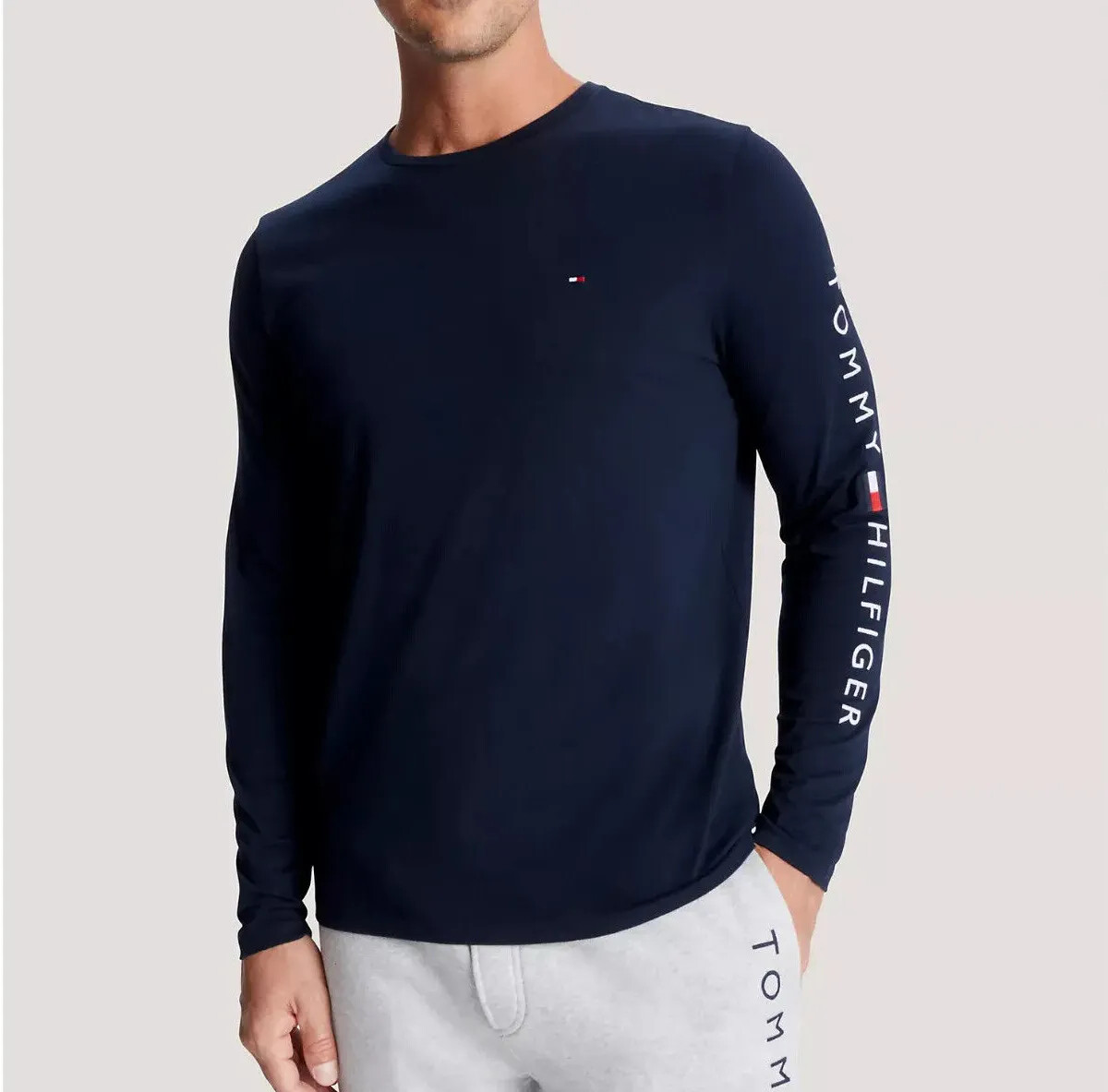 NWT Tommy Hilfiger Men's Flag Logo All Cotton Regular Fit Long Sleeve T-Shirt gallery