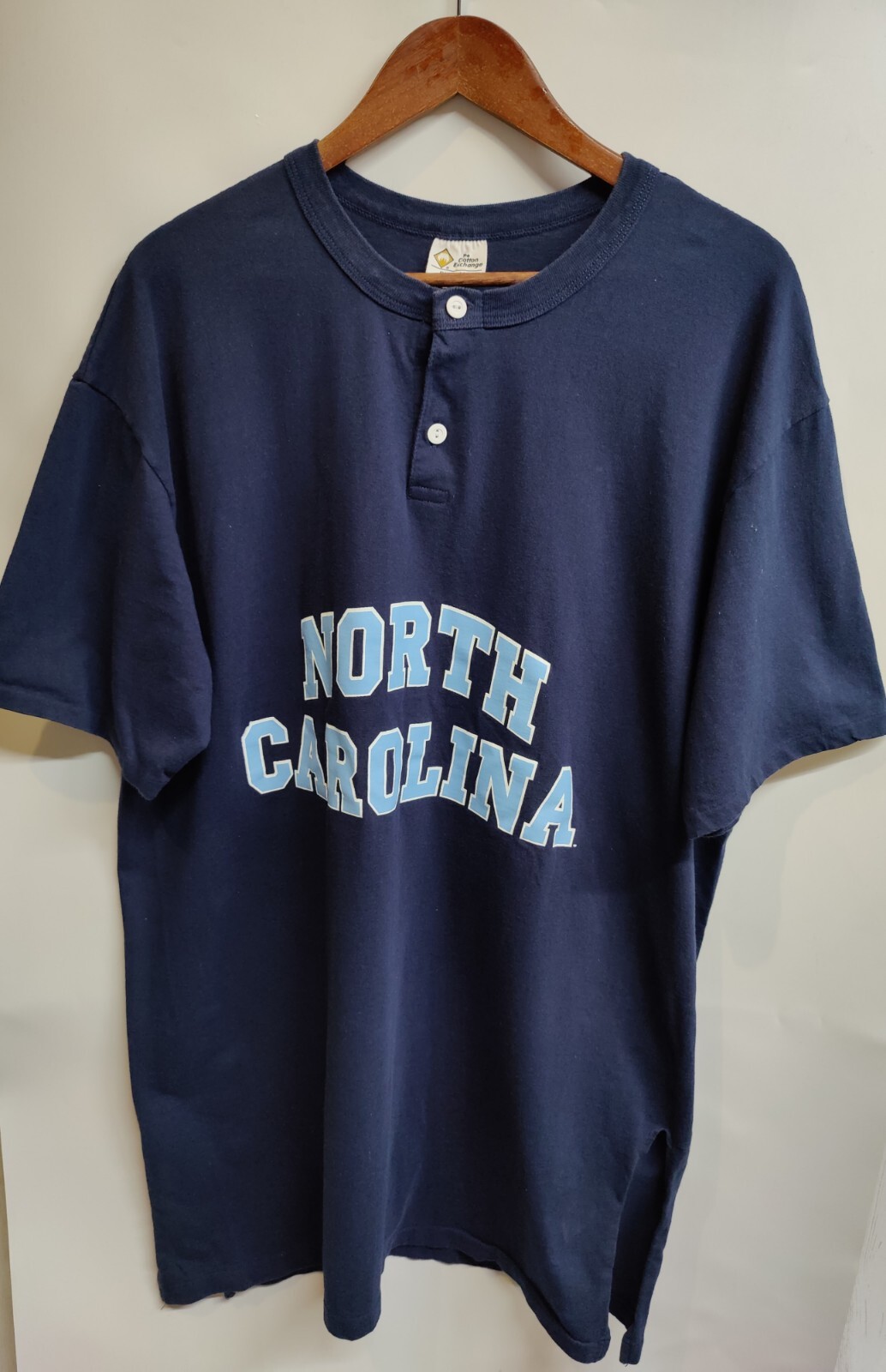 VTG Cotton Exchange Carolina Tar Heels Henley T-Shirt Men's 2XL Long Length gallery