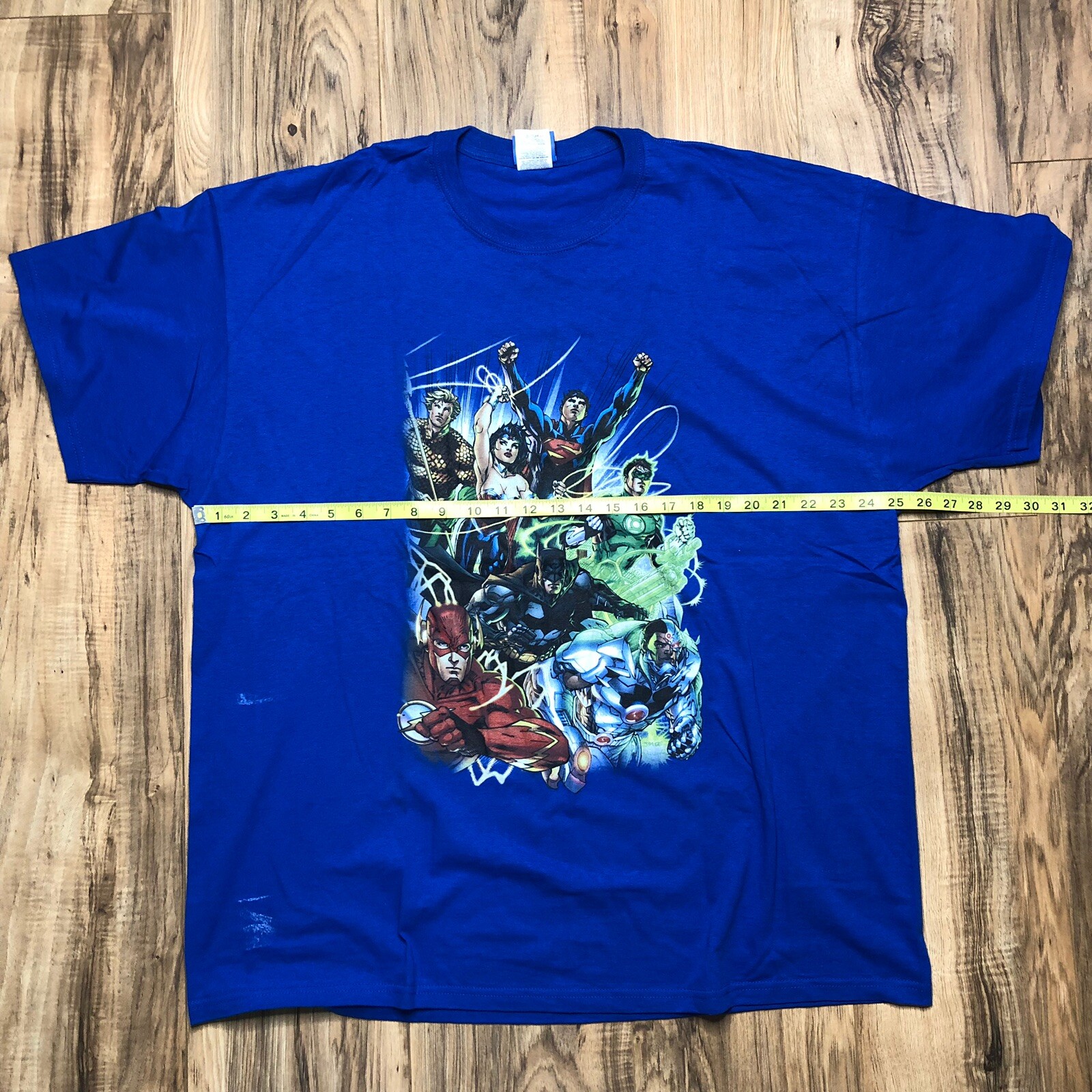 DC Comics Shirt Characters Batman Wonder Woman Cyborg Aquaman Superman XXL gallery