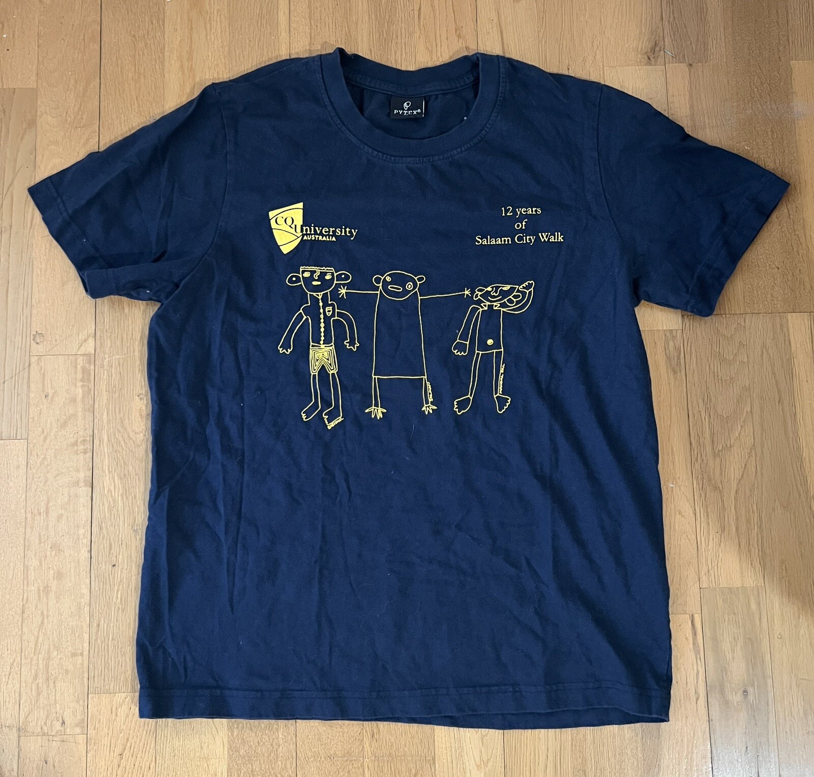 CQUniversity Australia Shirt M - 12 yrs of Salaam City Walk Dehli India🚶 gallery