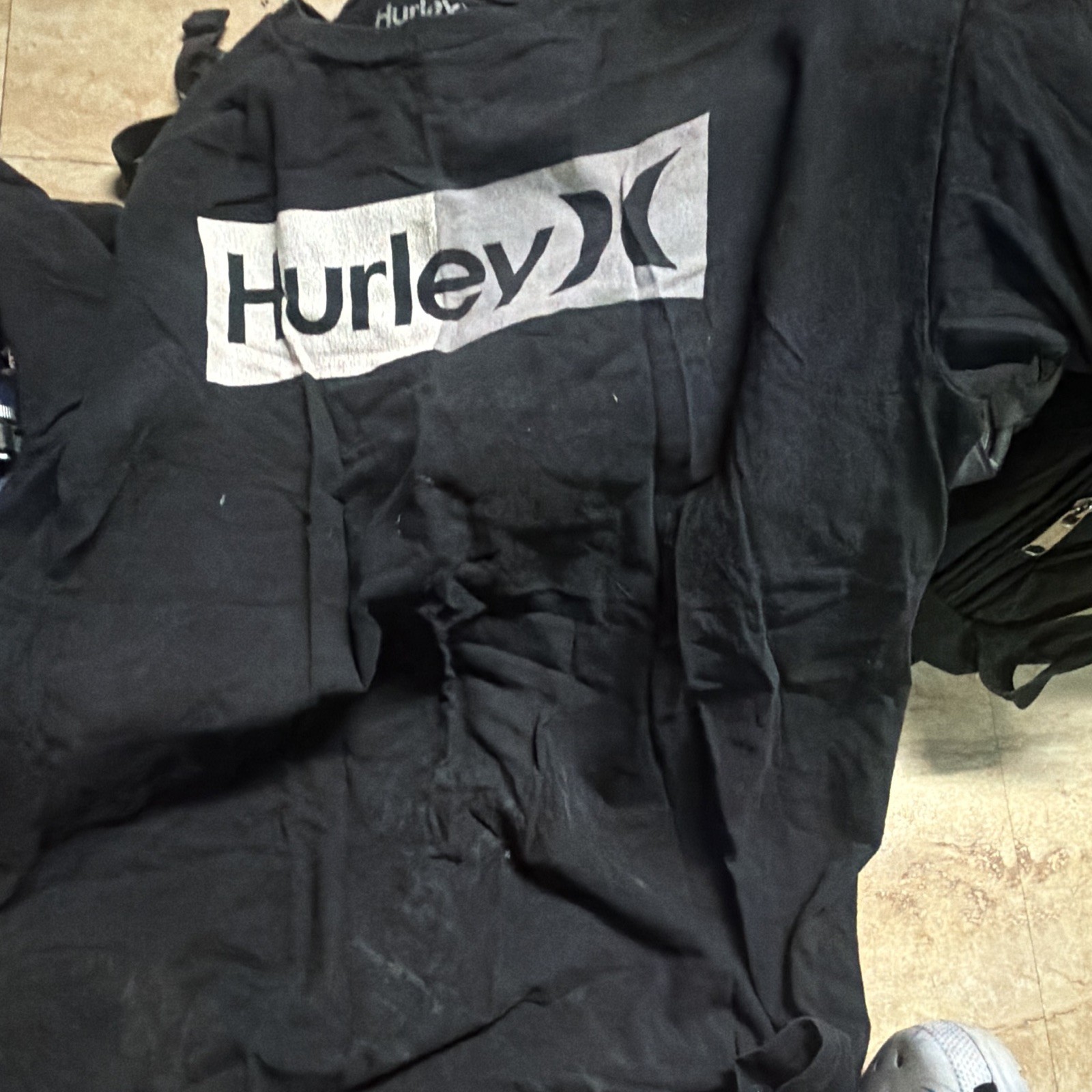 Hurley Men's Black Logo Graphic Print T-Shirt Regular Fit Size L Pre-Owned gallery