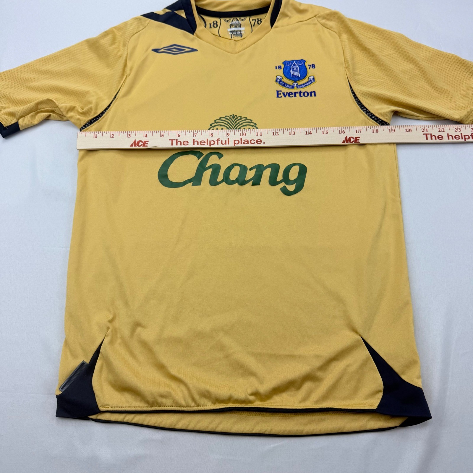 Umbro Everton Soccer Jersey Mens Small Yellow 2010-11 Away Chang Sponsor Kit gallery