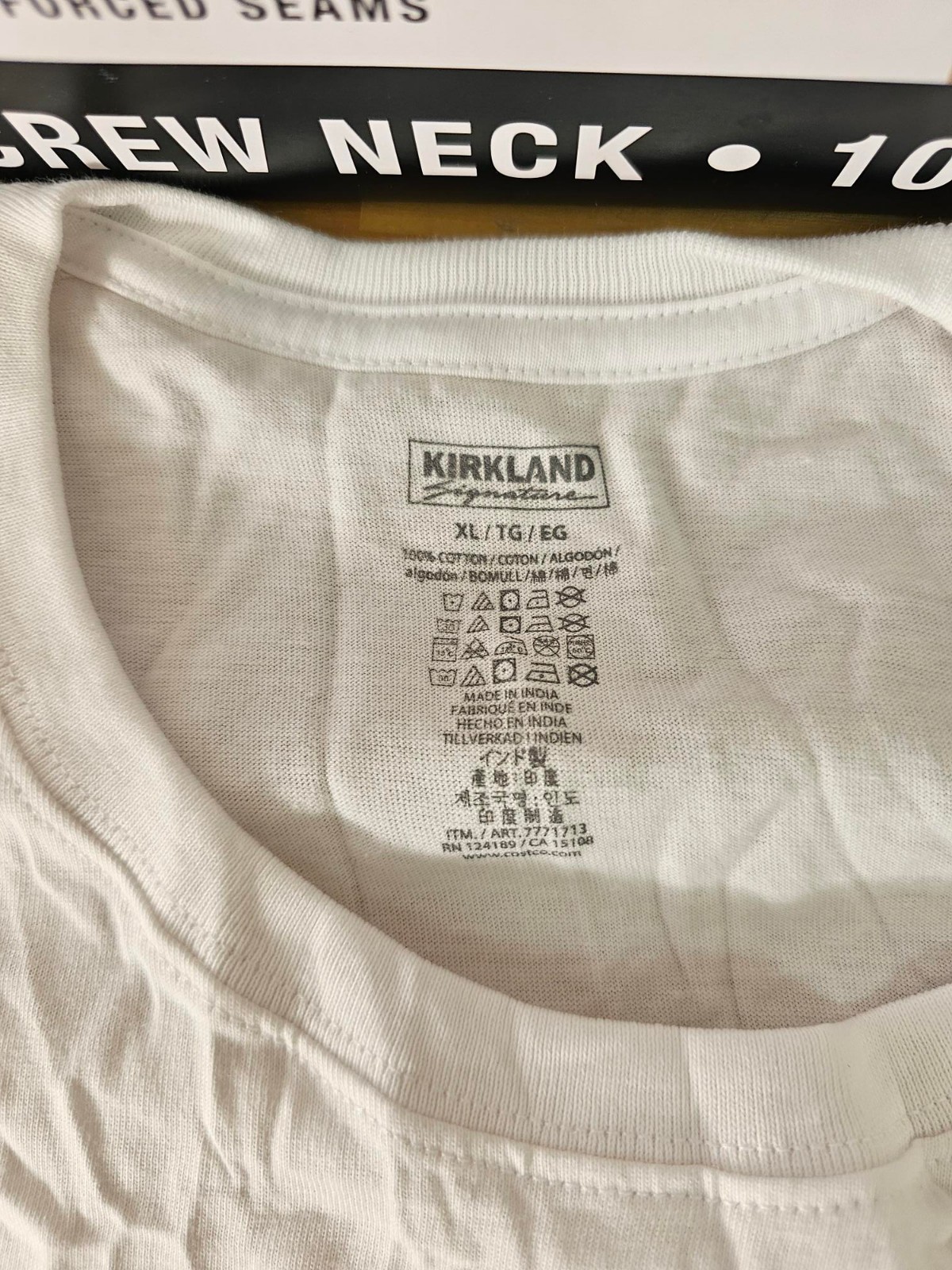 XL / X-LARGE WHITE - 6 PACK Kirkland Signature Men's Cotton Crew Neck T-Shirts gallery