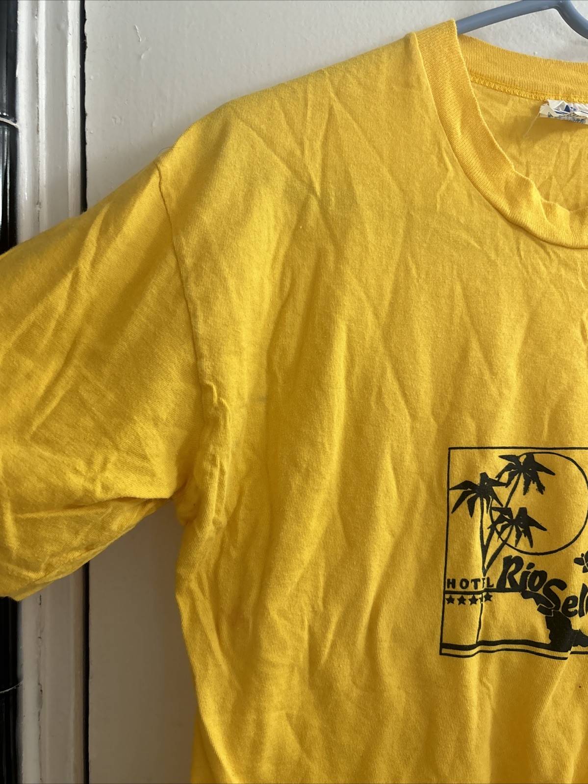 Vintage Rio Selva Resort Hotel Bolivia T Shirt Medium Yellow FREE SHIP gallery