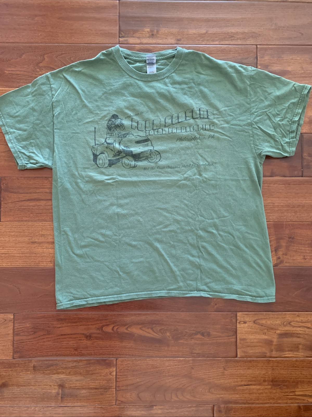 Gritty Four Seasons Total Landscaping Graphic T -Shirt Men's XL Philadelphia PA gallery