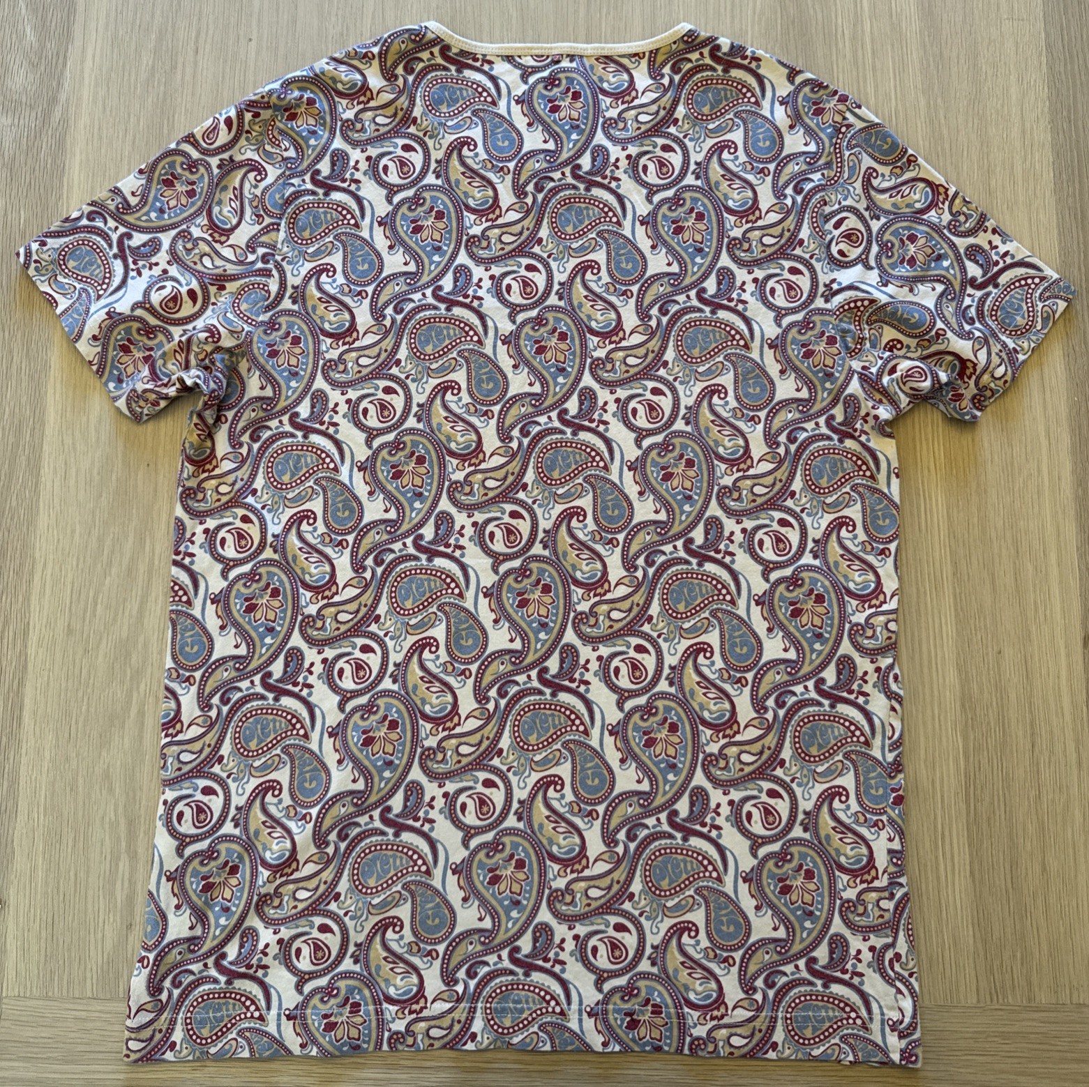 Pretty Green L Multicoloured Paisley Pattern Pocket T Shirt gallery