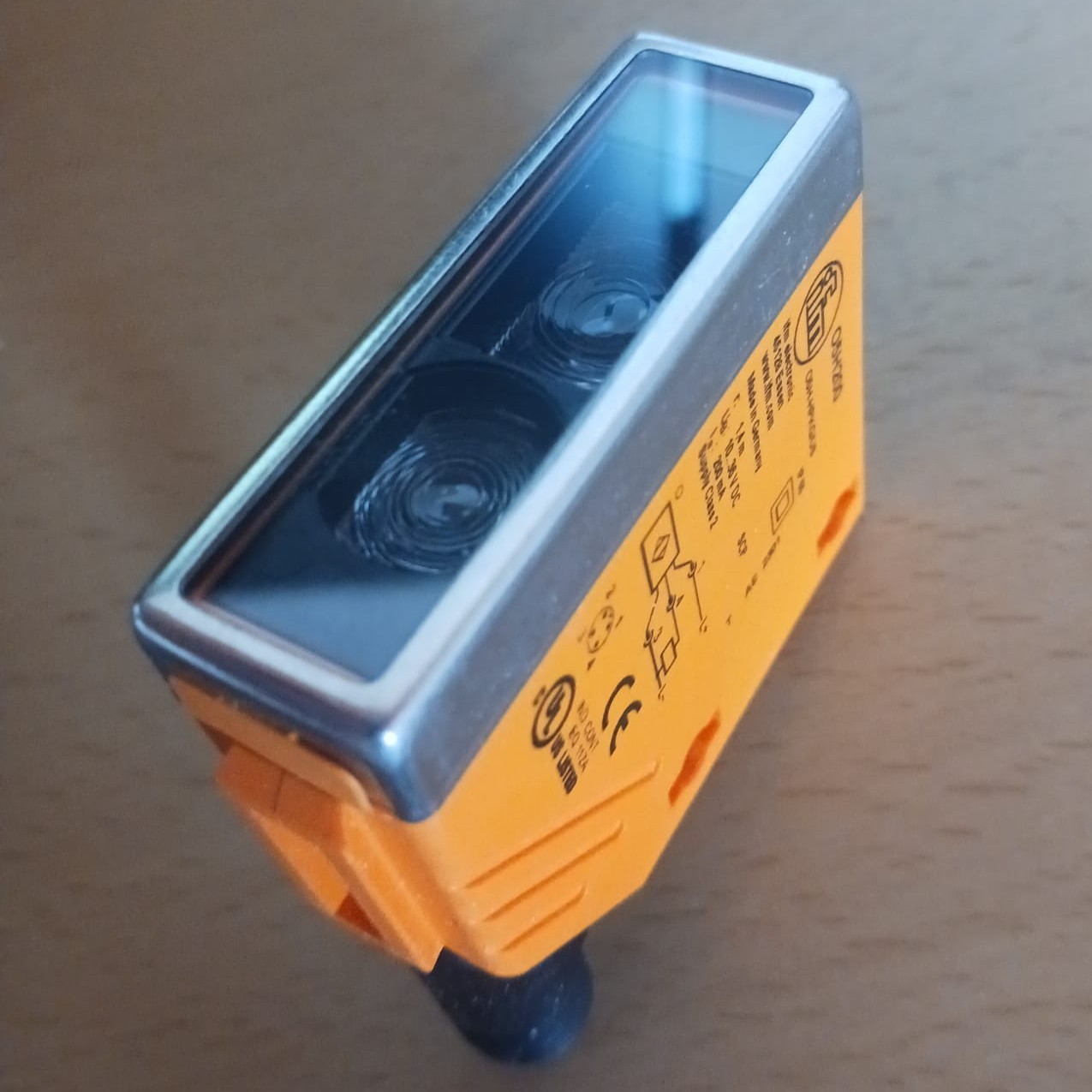 IFM O5H200 O5H-HPKG/US100 Diffuse reflection sensor with background suppression