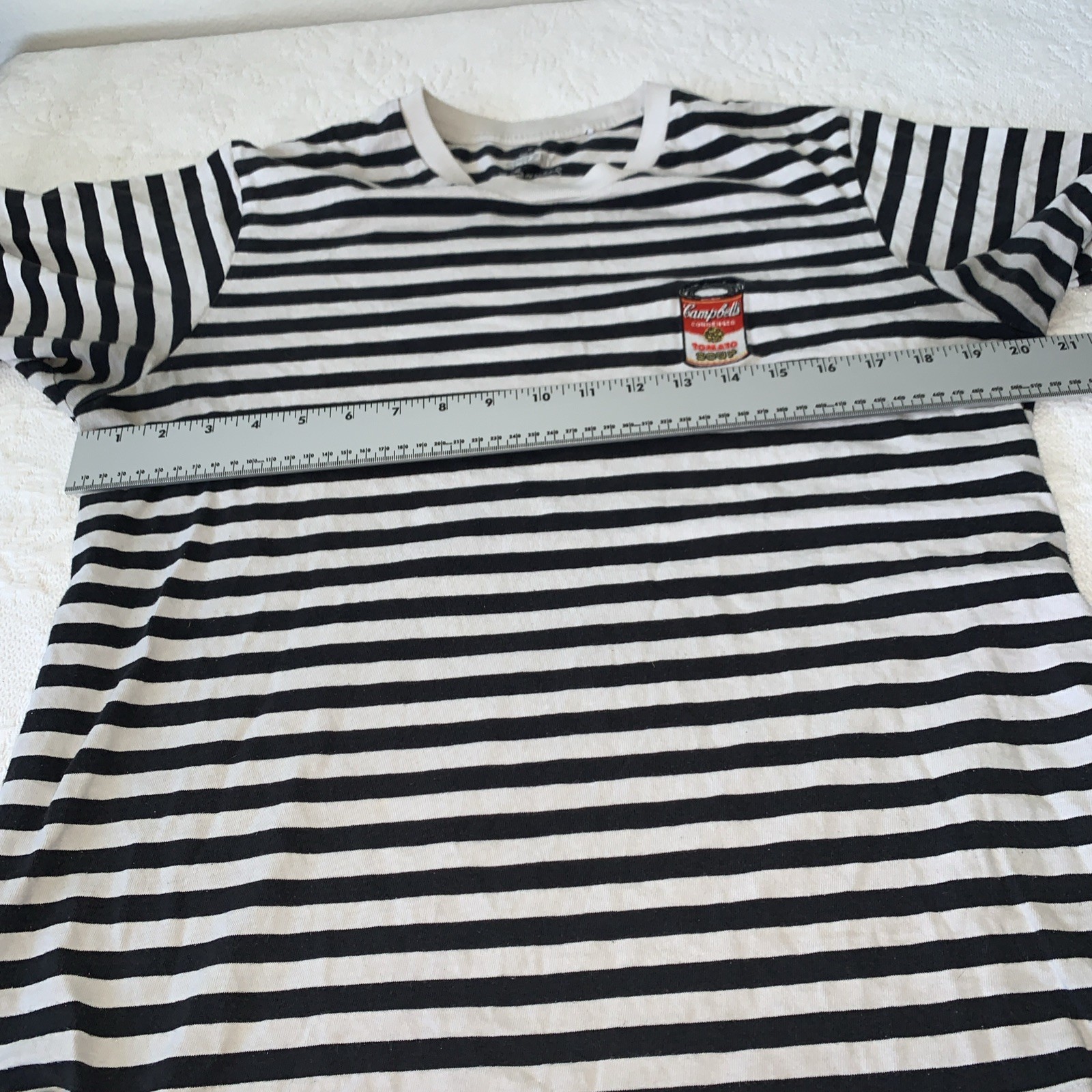Andy Warhol Campbell’s Soup T-shirt Sz Medium Uniqlo SPRZ NY gallery