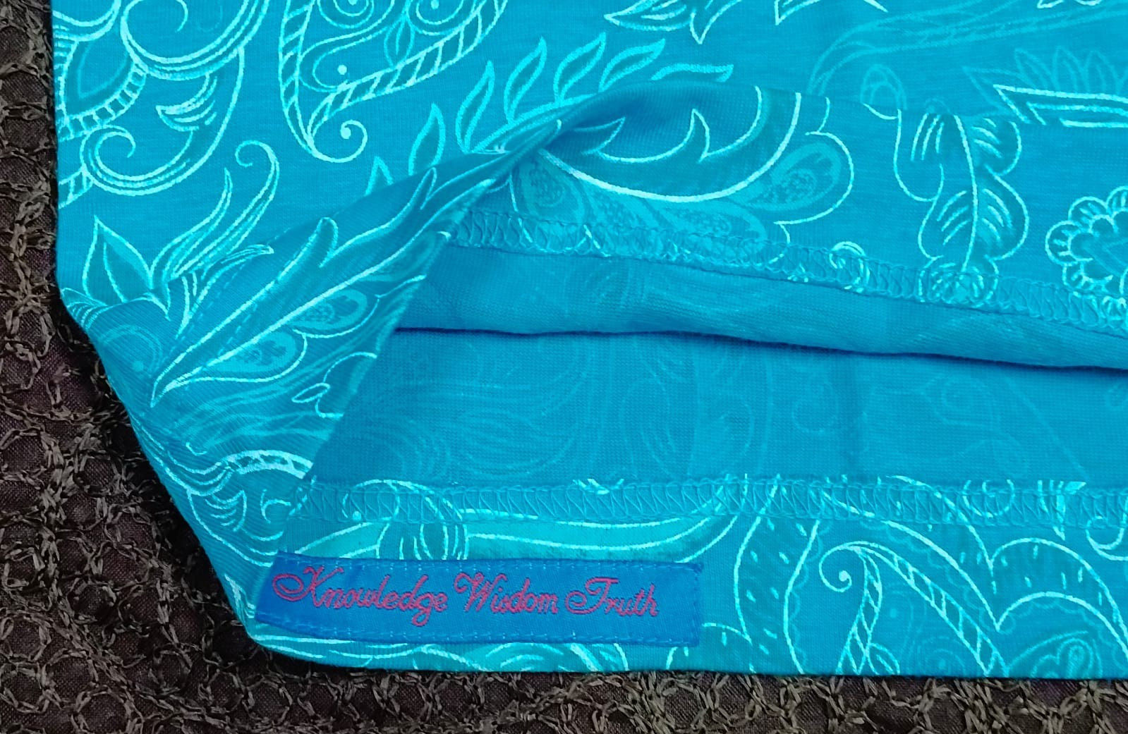 Robert Graham vibrant Dual Tone Paisley printed Tshirt M L Xl 2XL 3xl New gallery