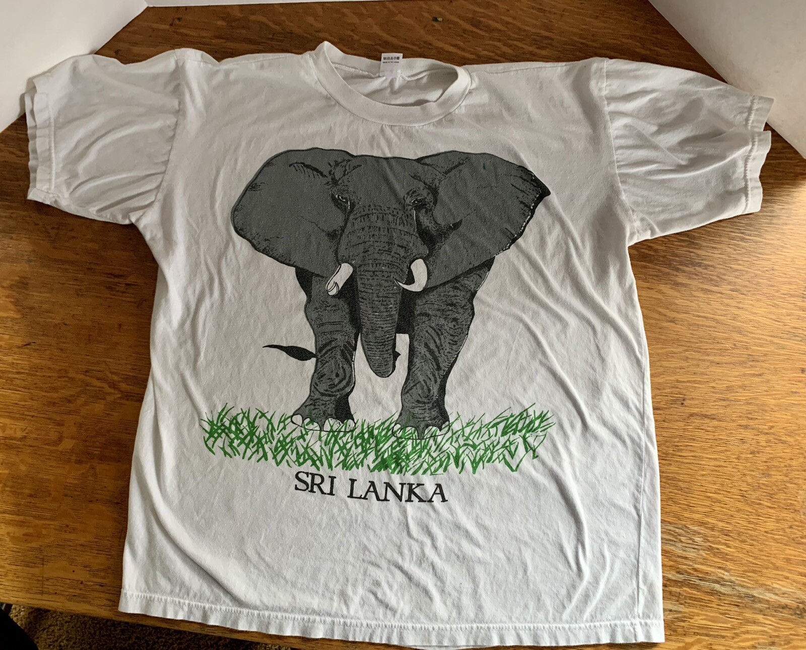 Sri Lanka Elephant TShirt Adult XL Safari Wildlife Gentle Giant Tourist Nature gallery