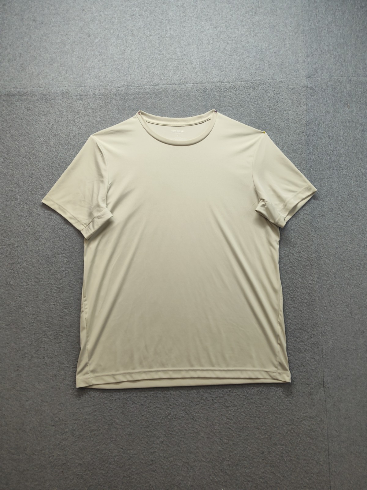 Tek Gear Men Shirt L Beige Crew Neck Short Sleeve Dry Tek Pullover Casual Tee