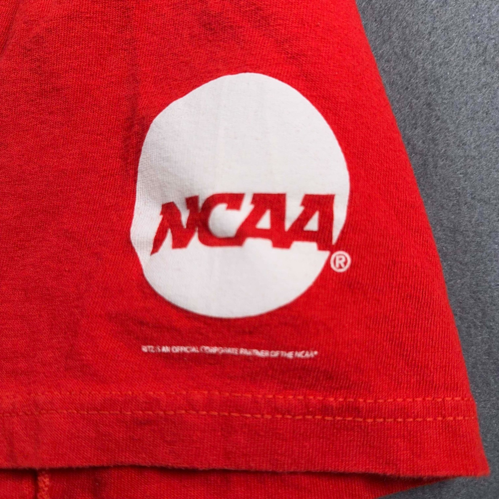NCAA Ritz Cracker T-Shirt - X-Large Red College Football Good Condition! Mens XL gallery