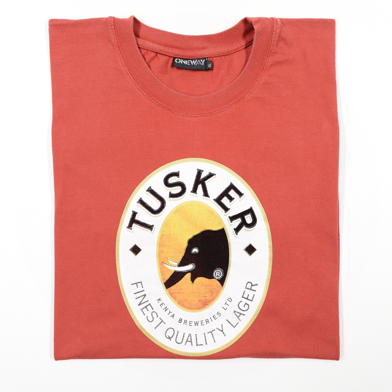 Tusker Lager Beer Kenya Breweries T-Shirt Adult XL Red Graphic Logo vintage gallery
