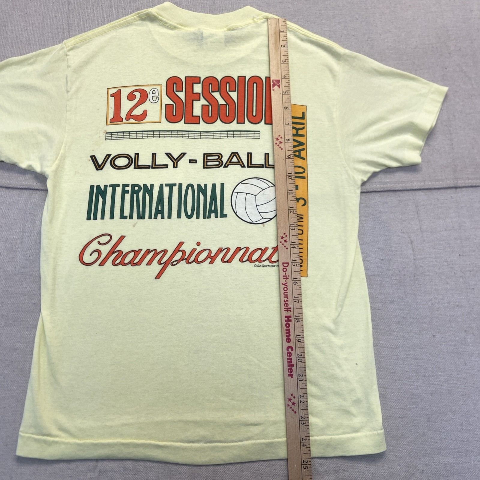Vintage Volleyball Shirt Womens M Graphic Championnat 90s 80s Yellow gallery