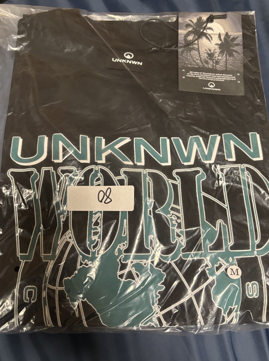 Unknwn World Tee Shirt gallery