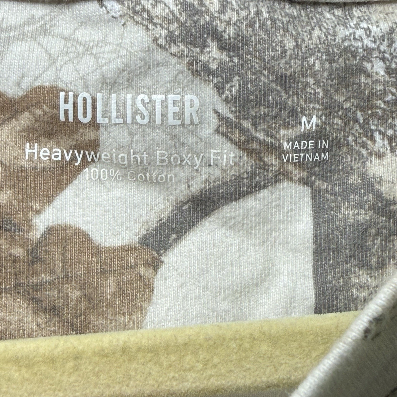 Hollister Heavyweight Boxy Fit Camo Print T-Shirt - Men's Size M Retail $25 gallery