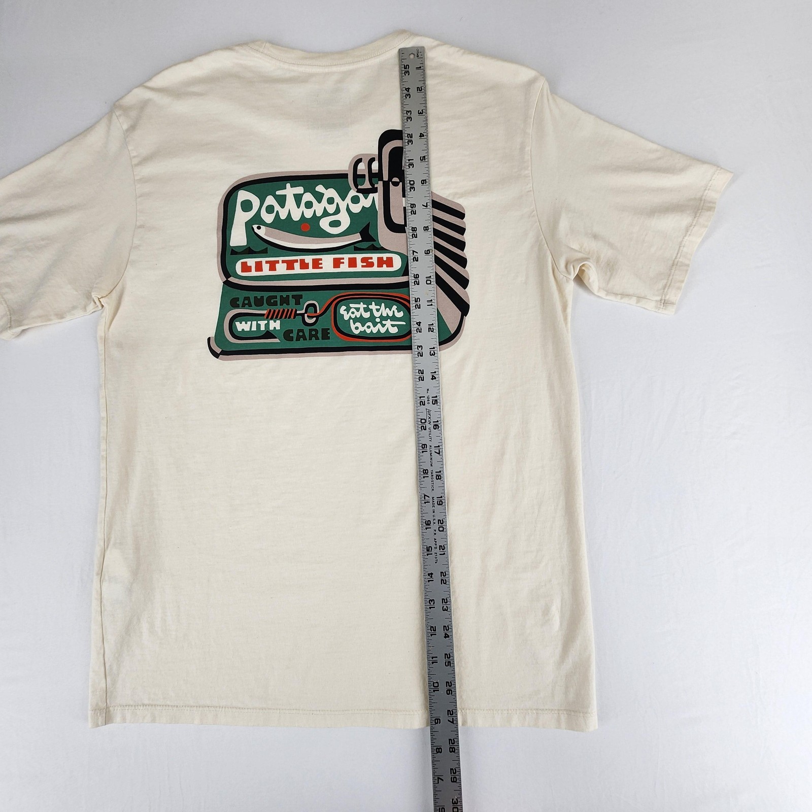 Patagonia Shirt Mens Small Undyed Natural Aquatic Action Little Fish Organic Tee gallery