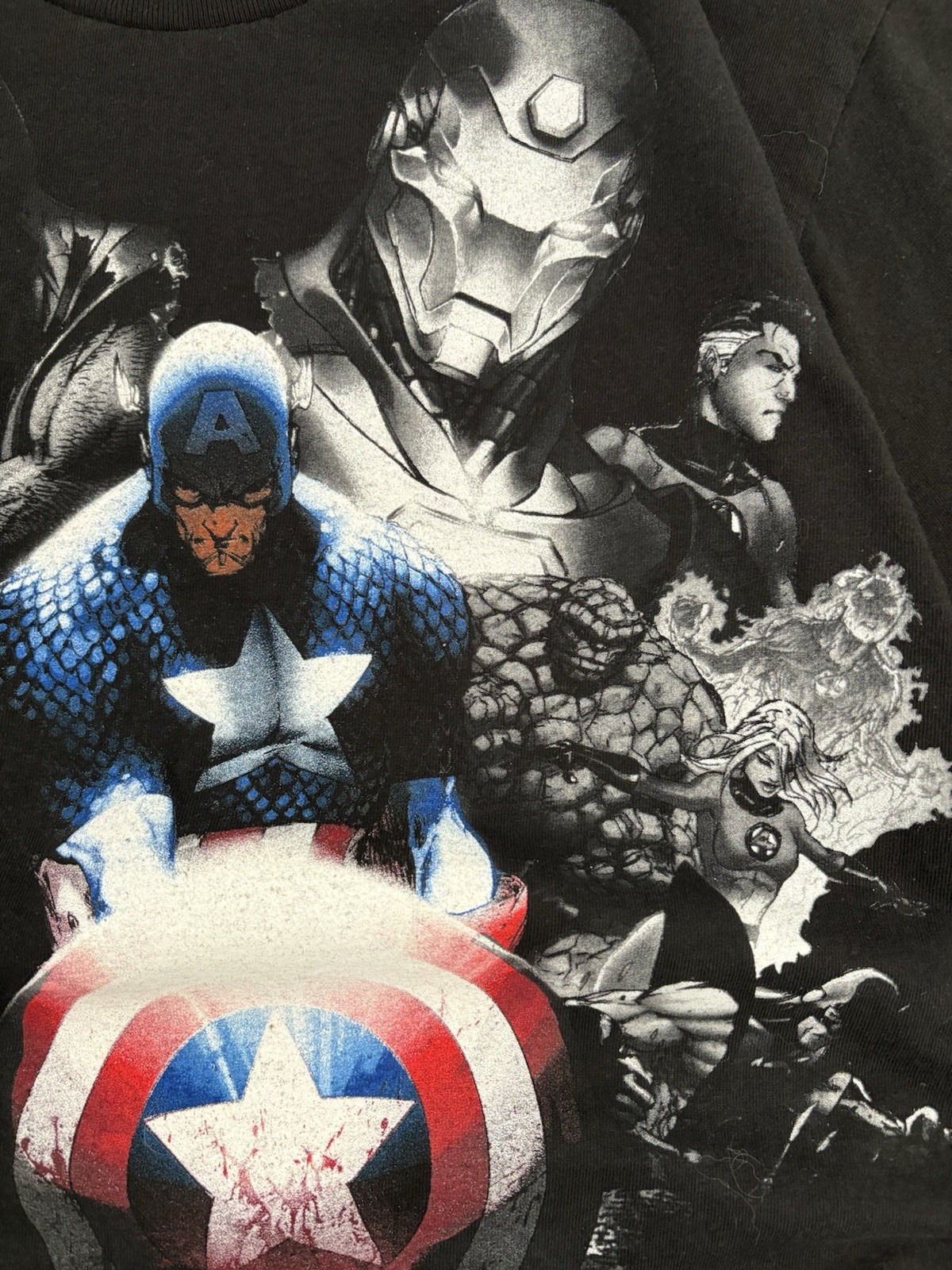 Marvel Avengers 2000s black t-shirt with graphic gallery