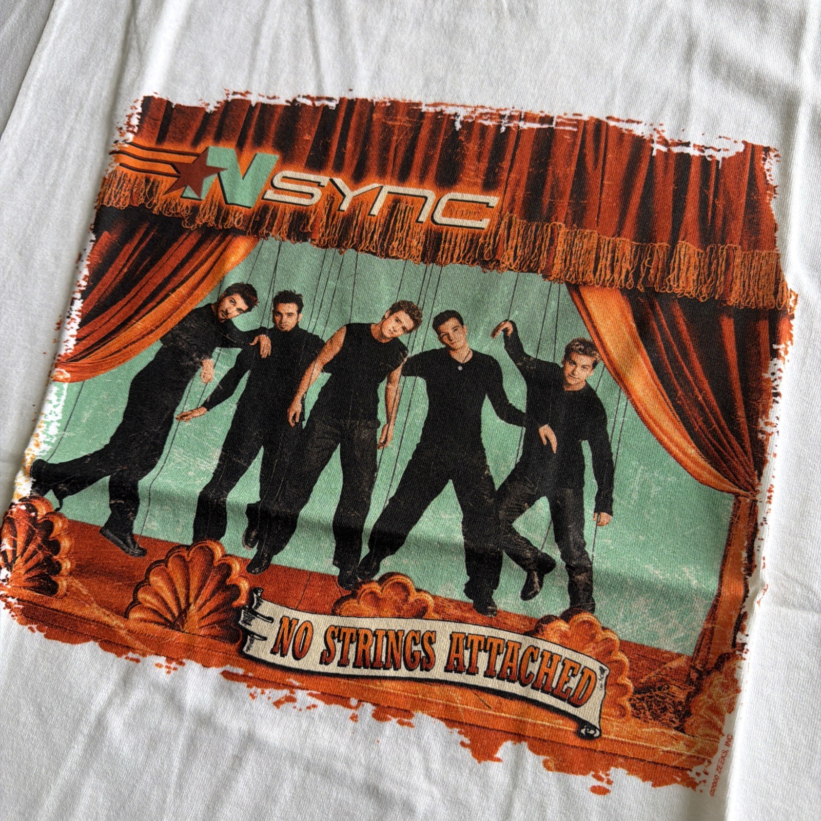 Vintage *NSYNC No Strings Attached Tour Shirt Size Small White Winterland 2000s gallery