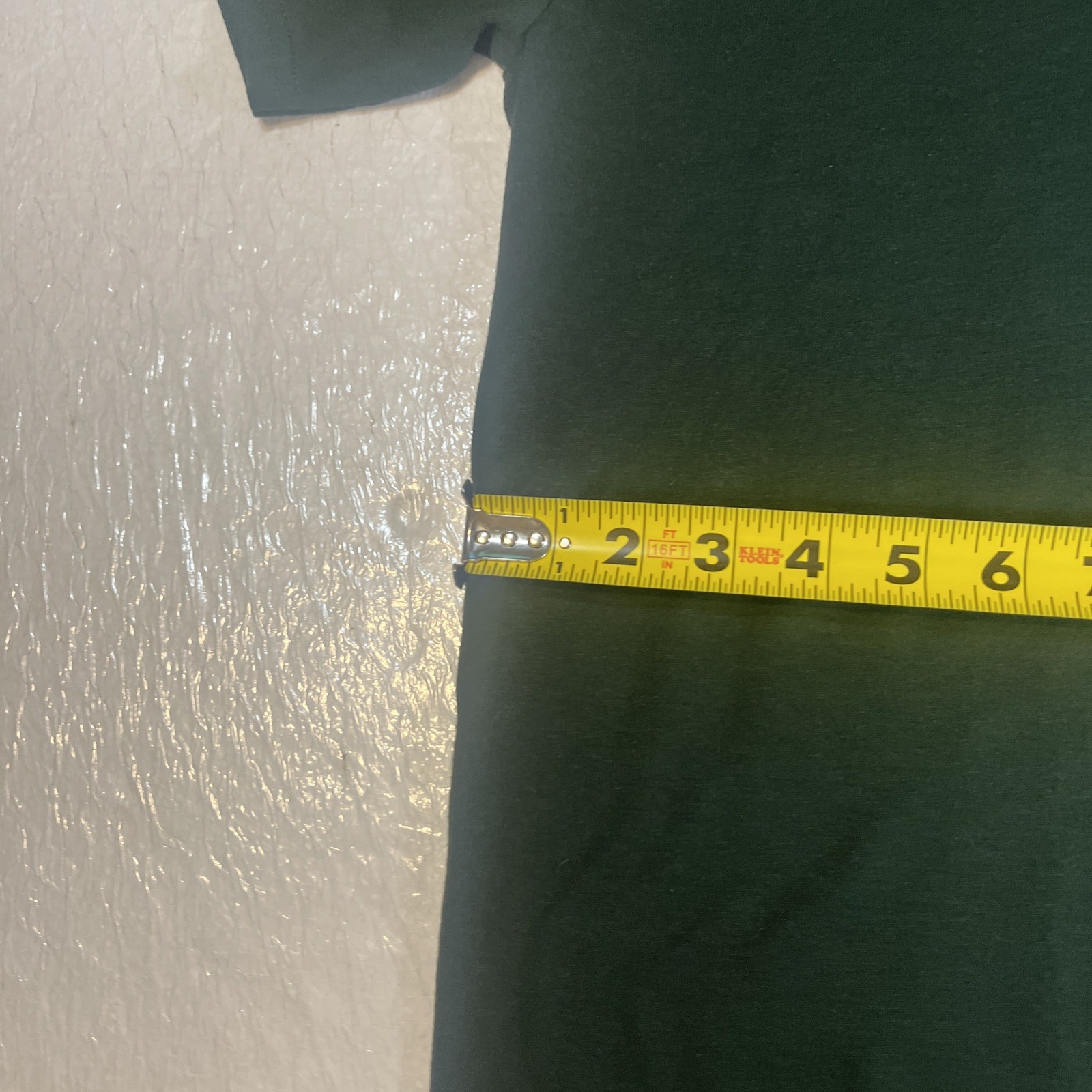 The Mountain Valley Spring Water T-Shirt Large See Measurements gallery