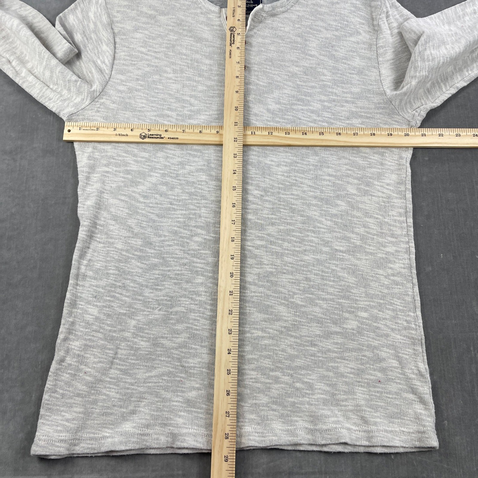 Abercrombie & Fitch Mens Large Gray Henley Long Sleeve Ribbed Knit Shirt gallery