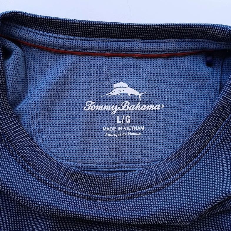 Tommy Bahama Shirt Mens Large Blue TENCEL Modal Blend Crewneck Tee Performance gallery