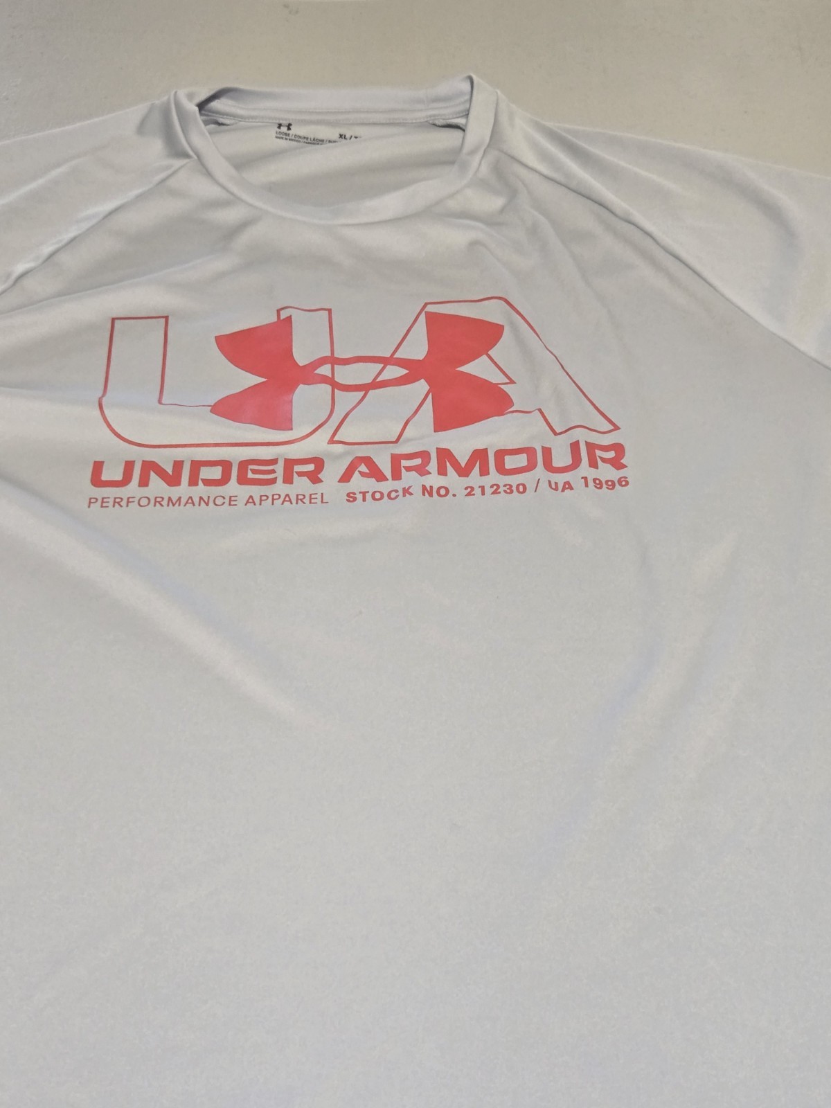 Under Armour Mens T-shirt Size XL grey T Shirt NEW POLYESTER gallery