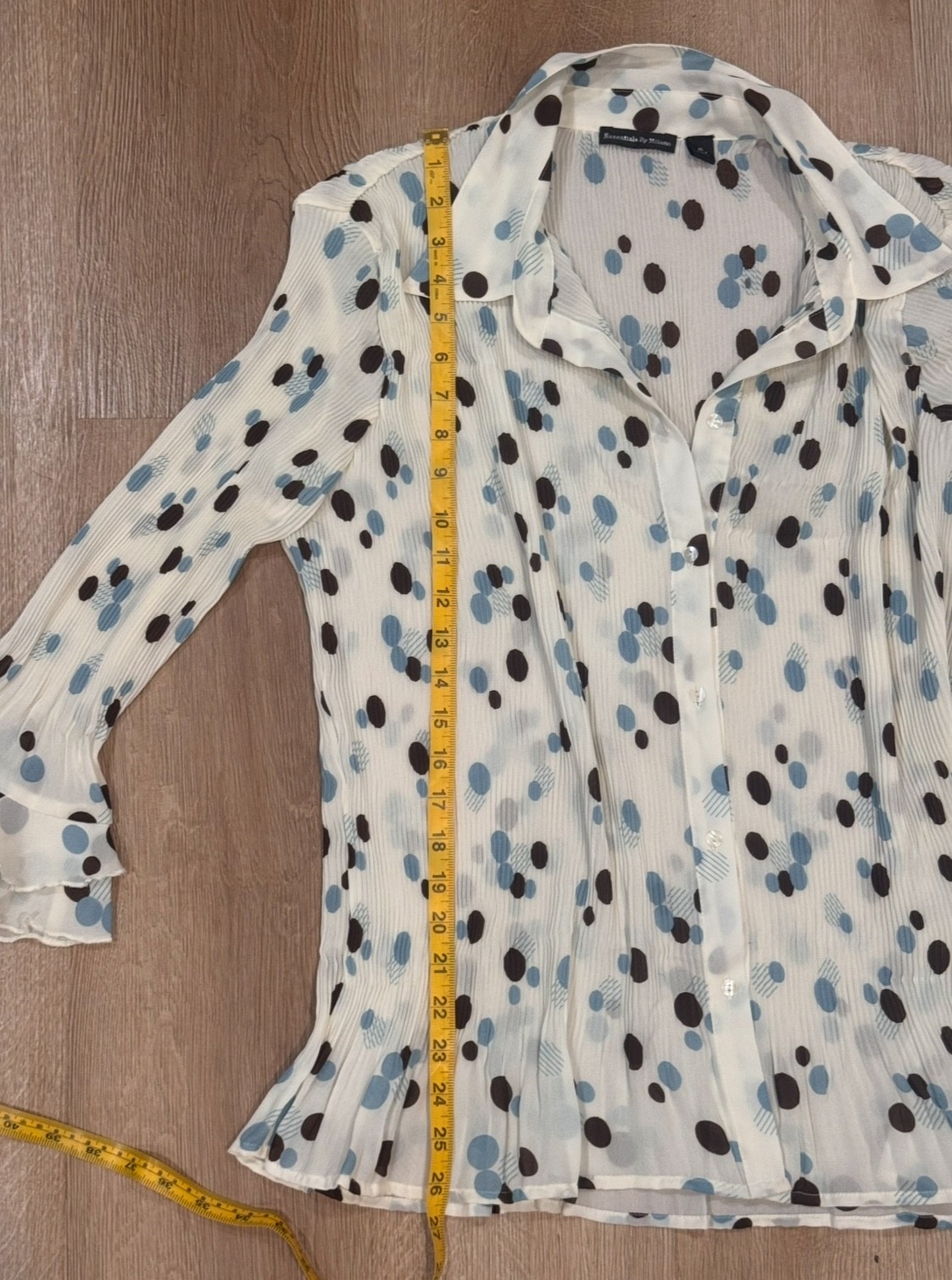 Essentials By Milano Women’s XL Cream Polka Dot Pleated Button Up gallery