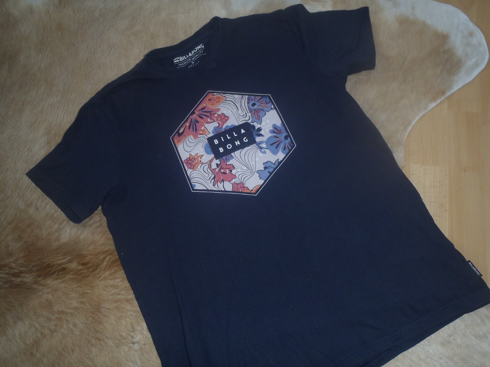 Billabong men’s shirt short sleeve size M with print second hand look!!