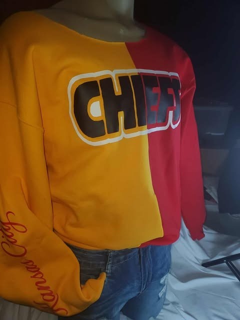 KC CHIEFS GLITTER KANSAS CITY raw edge sweatshirt cold shoulder off shoulder gallery