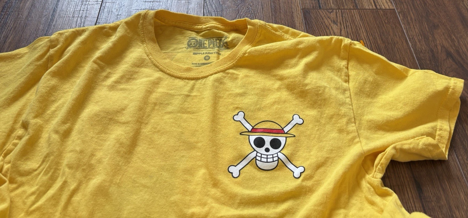 One Piece Luffy Straw Hat Pirates Anime Ripple Junction T-Shirt Yellow Medium gallery