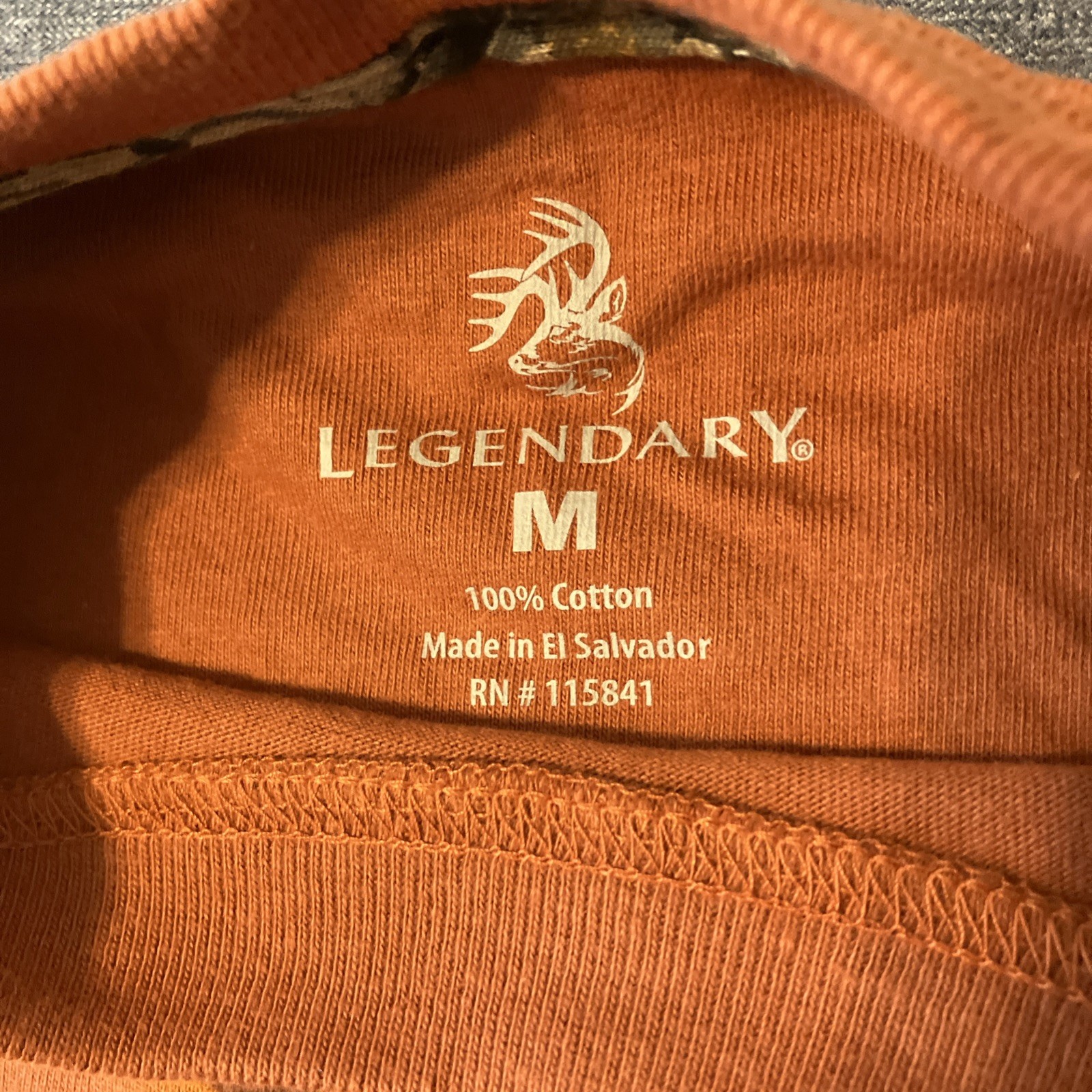 Legendary Whitetails Men’s T-Shirt Size Medium Burnt Orange New gallery