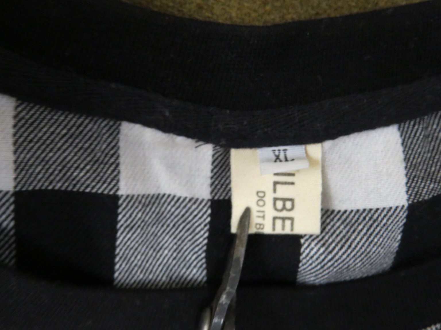 LILBETTER Men's T-Shirt Black White XL Gingham Plaid Curved Hem Side Zip NWOT gallery
