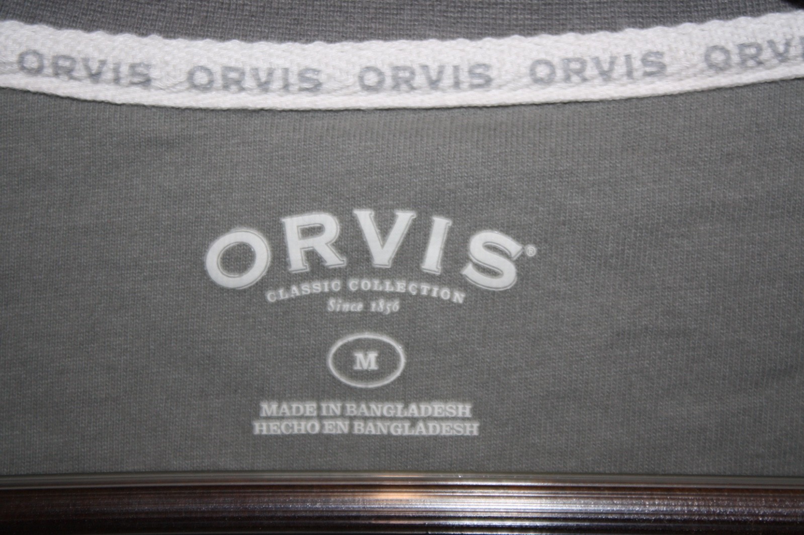 Orvis T-shirt Men's Medium Classic Collection 100% Cotton Gray Outdoor Tee gallery