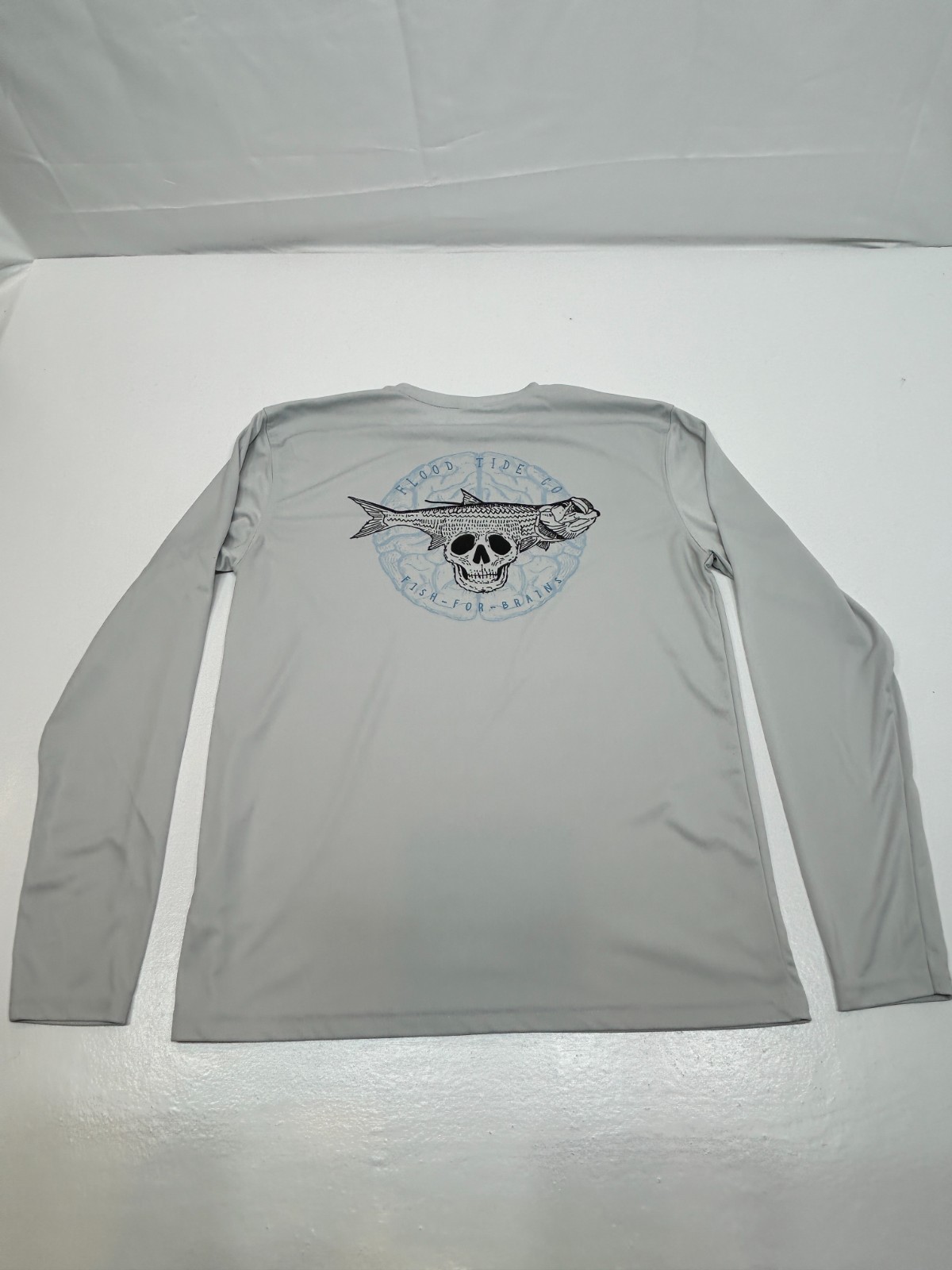 Flood Tide Co Fishing Shirt Skull & Striped Bass Gray Medium Solar UV Protection gallery