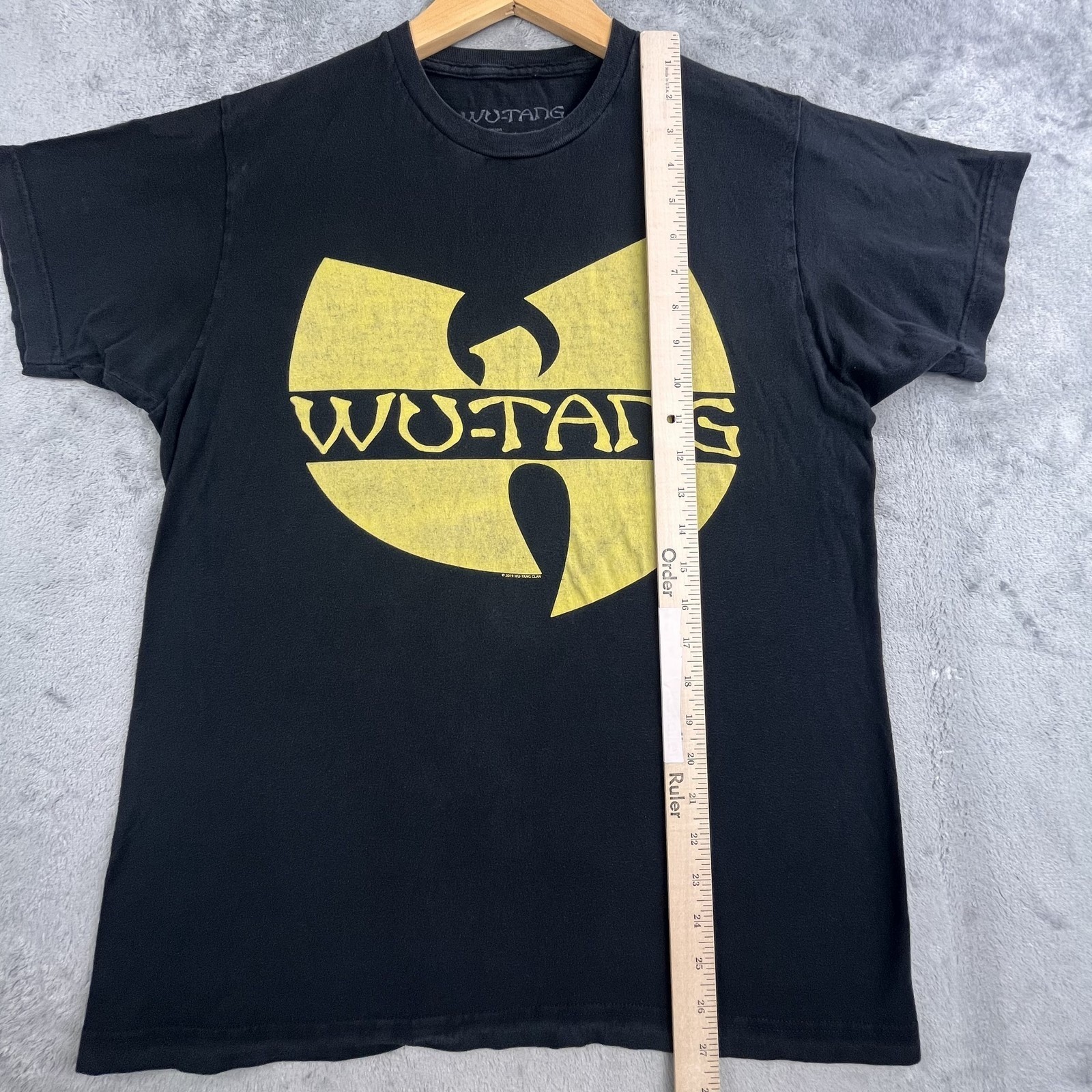 Wu-Tang Clan Shirt Mens Medium Black 2019 Hip Hop Rap Tee T-Shirt Classic Logo gallery