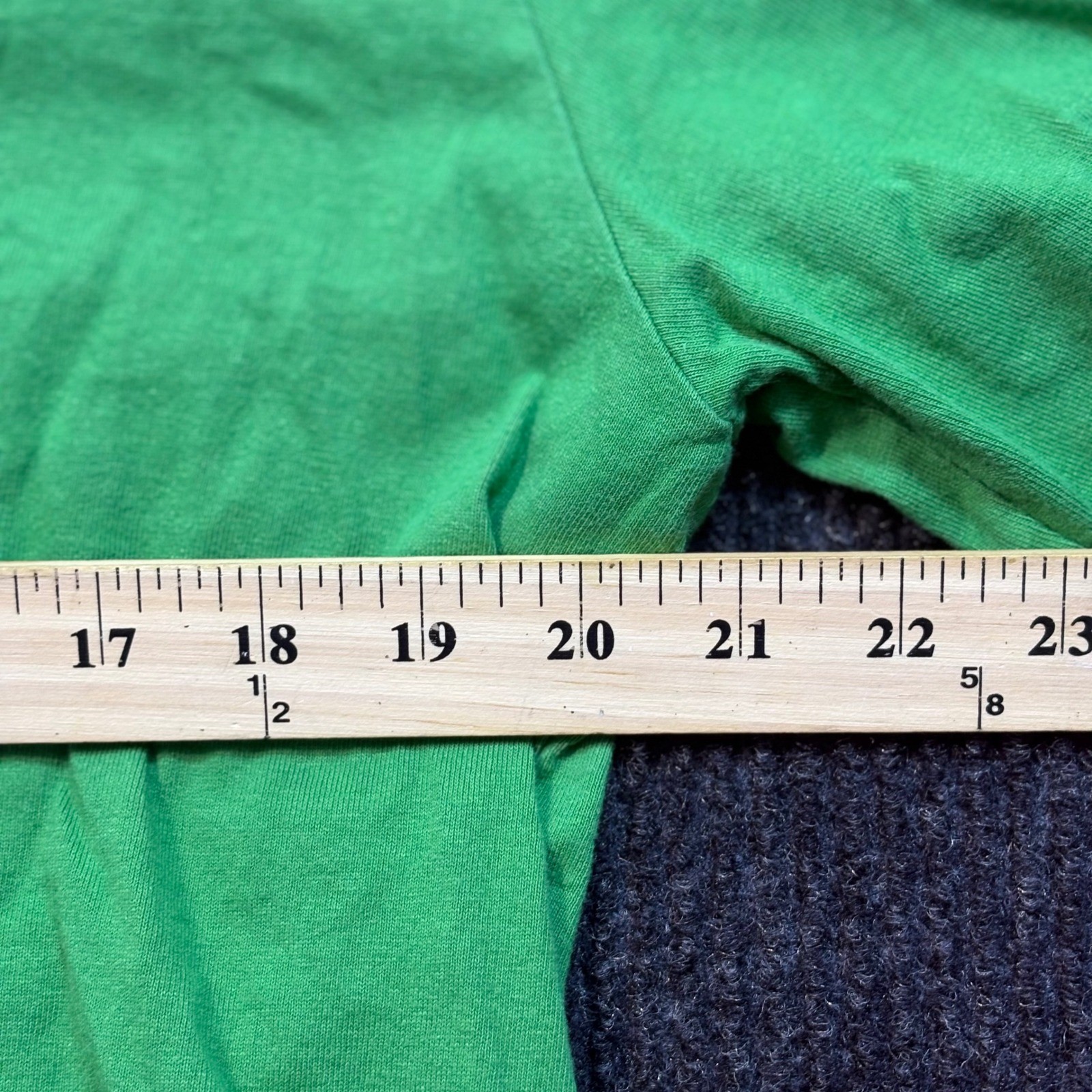 Apple T-Shirt Unisex XL Green Short Sleeve Recycled Cotton Logo Casual Tee gallery