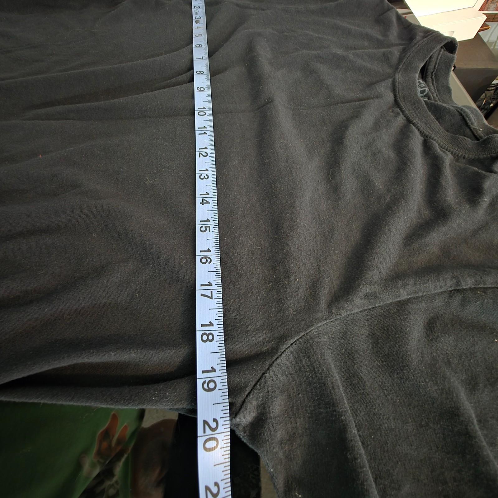 Gildan Adult Softstyle Cotton Crew Neck Plain Black T-Shirt - Medium (38-40) gallery